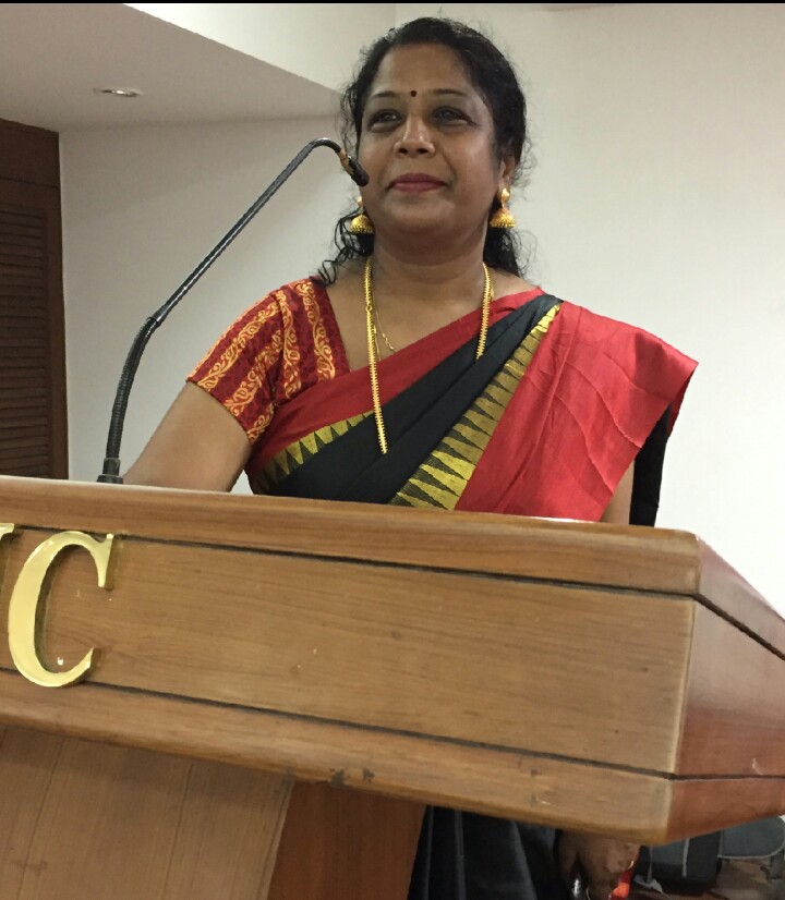 DR GAYATHRI HARIKUMAR